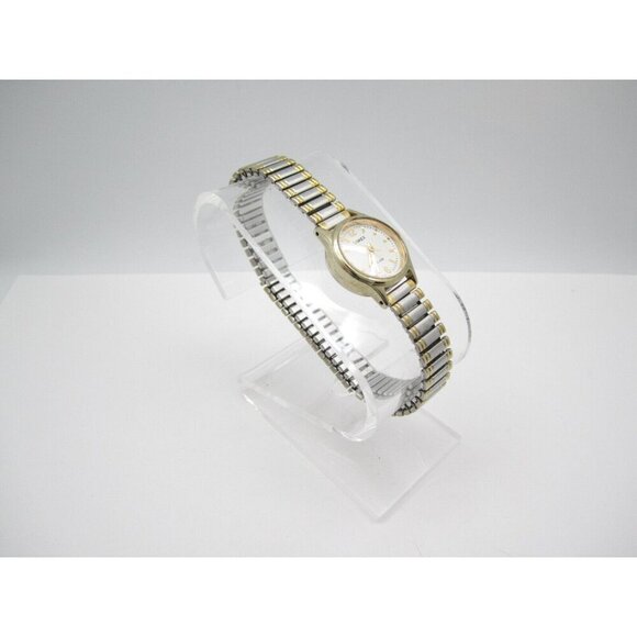 Women Timex Quartz WR Analog 19mm Round Watch (H619) "New Battery" - Picture 4 of 10